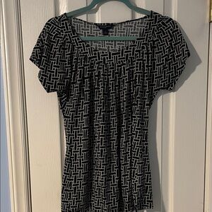 Banana Republic Black and White Maze Pattern Top